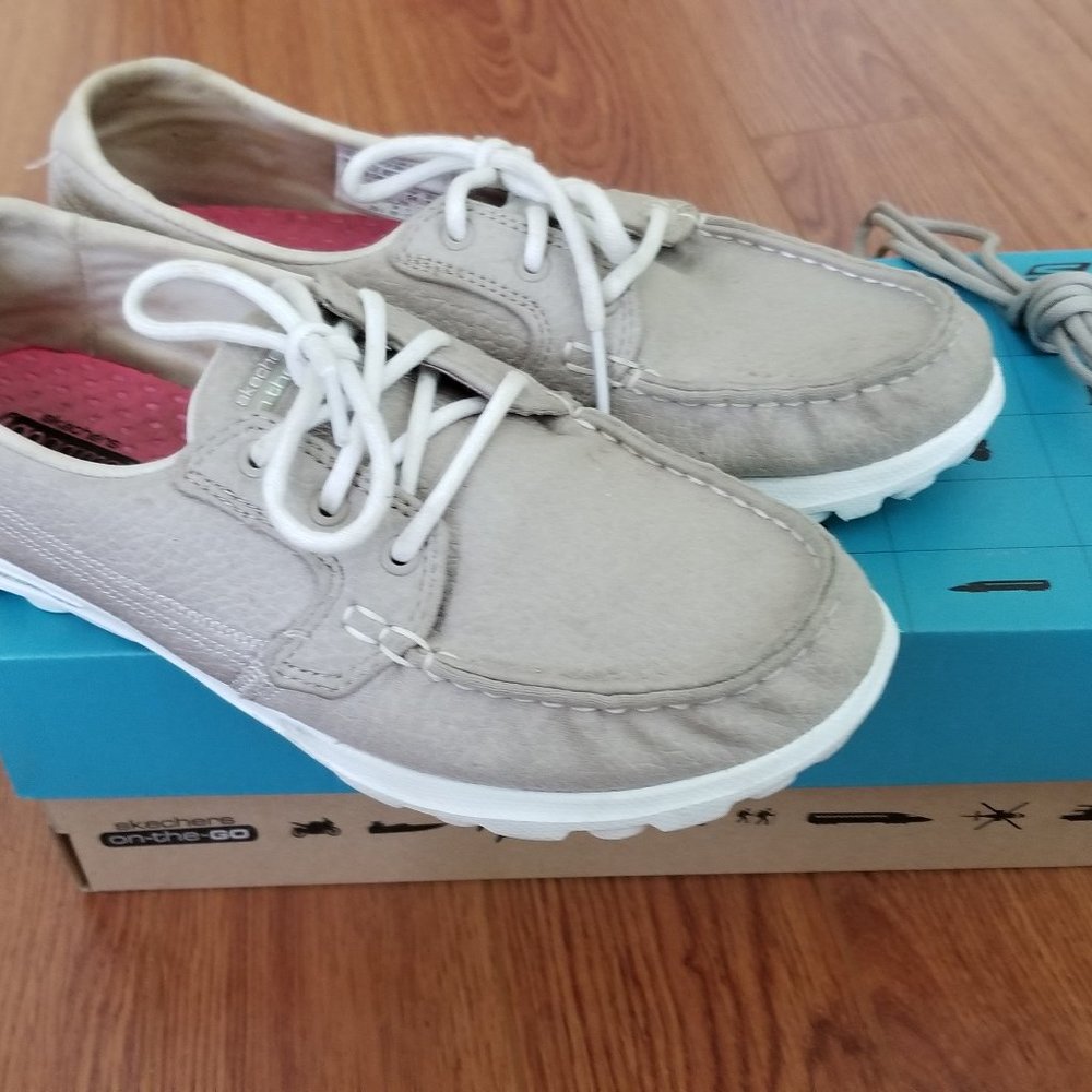 Sketchers Women GO STEP - RIPTIDE shoes, size 7